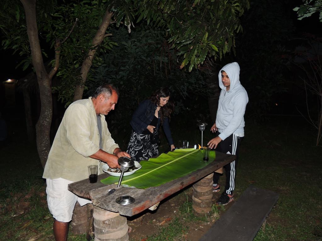 Cabanas Moenga Hanga Roa Esterno foto