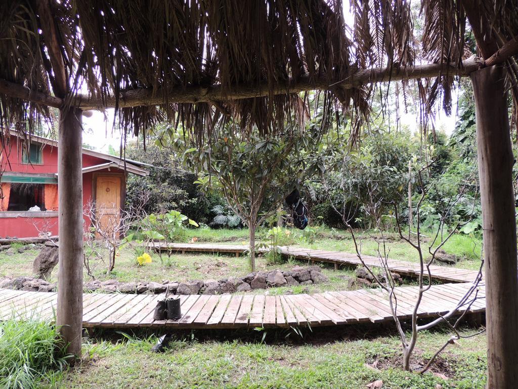 Cabanas Moenga Hanga Roa Esterno foto