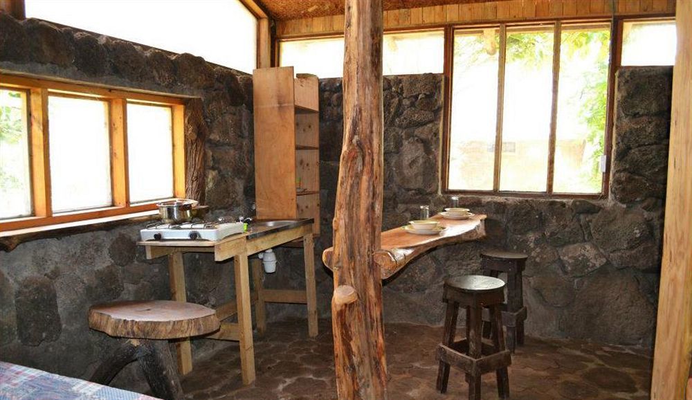 Cabanas Moenga Hanga Roa Esterno foto