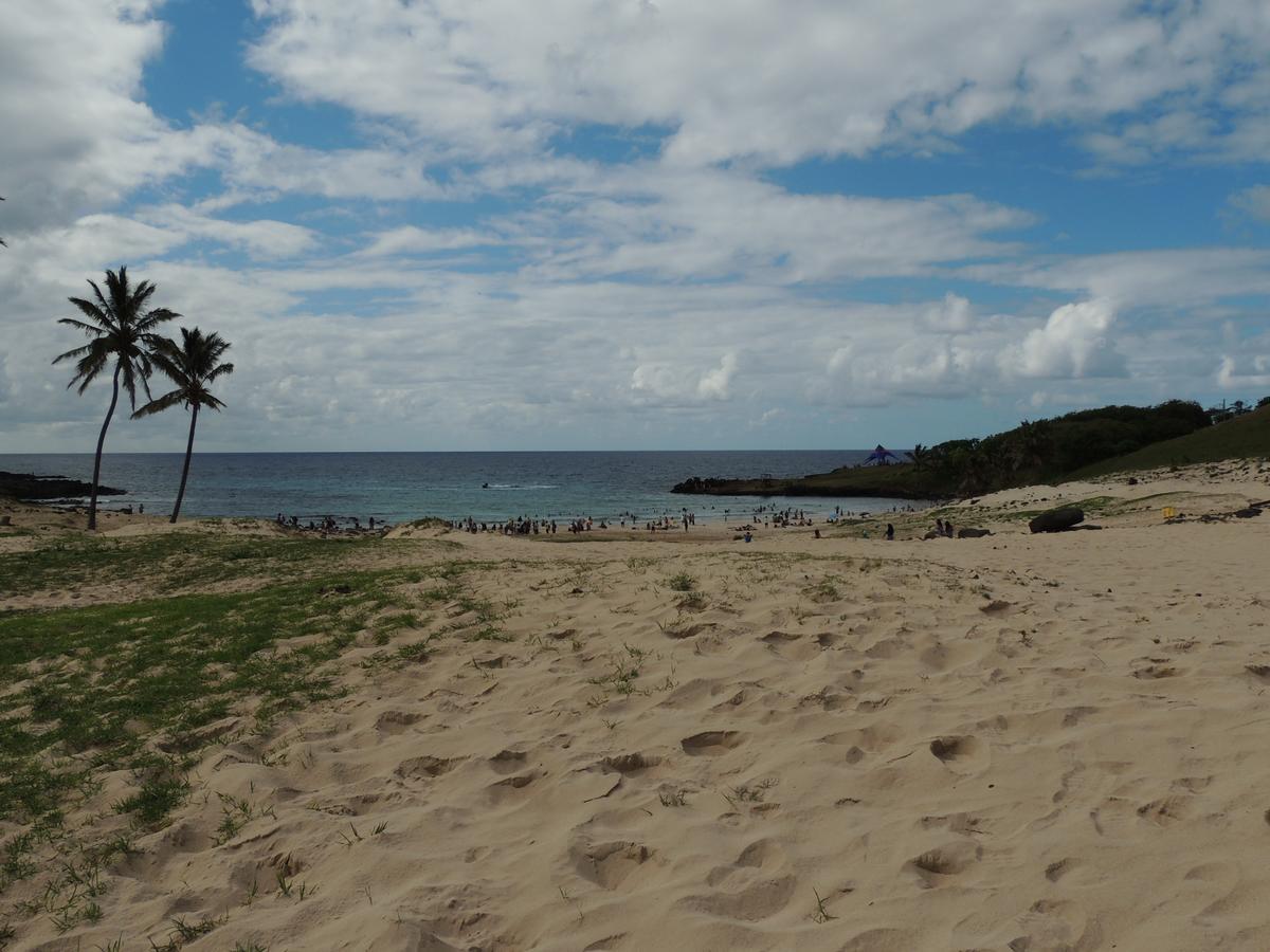 Cabanas Moenga Hanga Roa Esterno foto